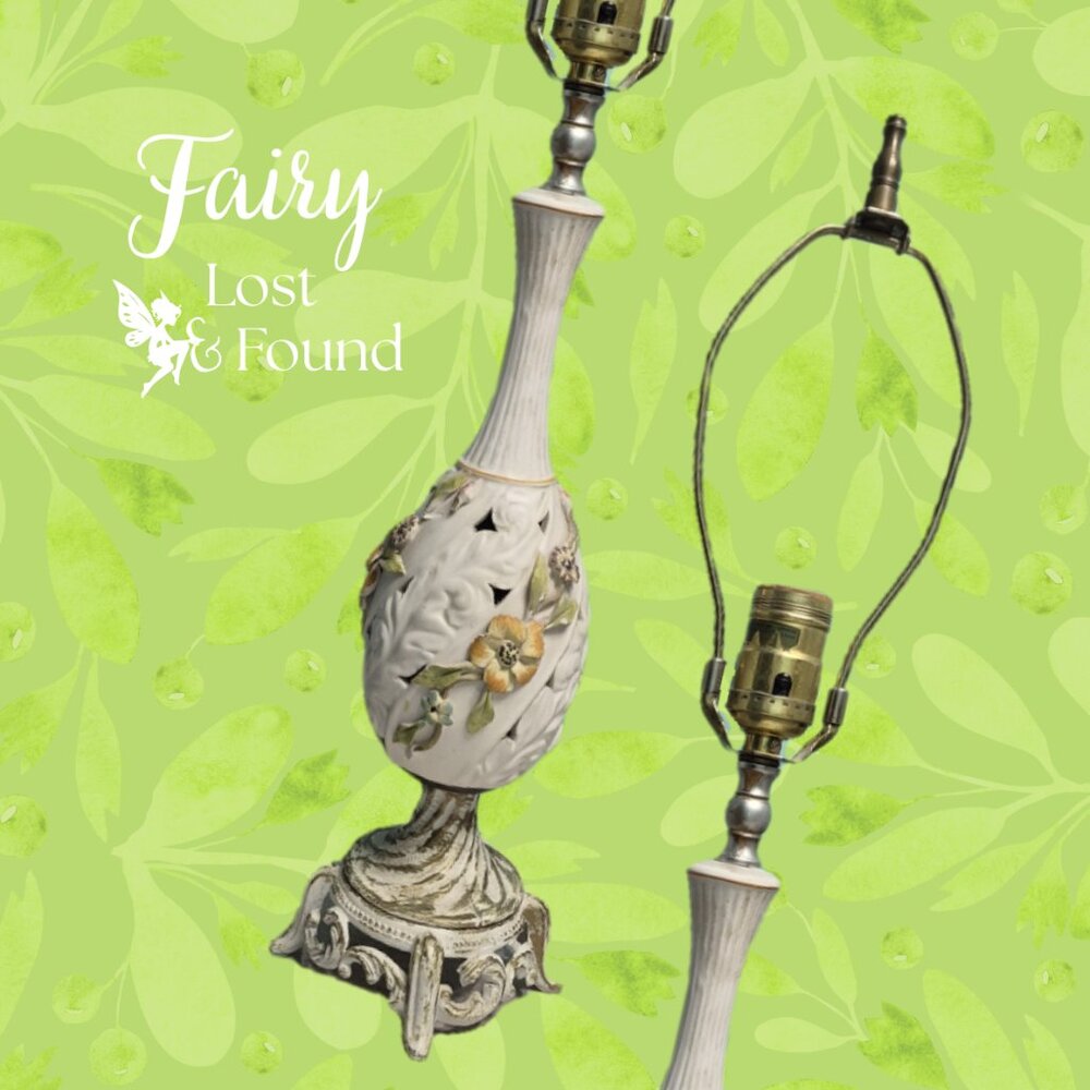 Vintage LEVITON Cream Porcelain & Brass 24" Lamp